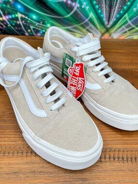 New NWT Vans Old Skool Off the Wall Women Size 6.5 Sand Suede Sneakers skater